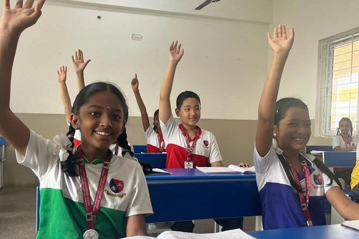 Students participating enthusiastically in an MVM classroom